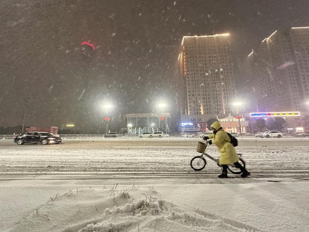 郑州出现大暴雪