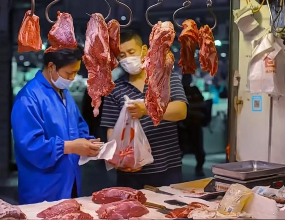 猪肉落地事件揭秘，食材配送背后的惊人之谜