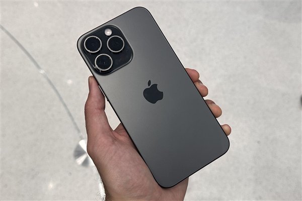 曝iPhone18首发台积电2nm工艺制程